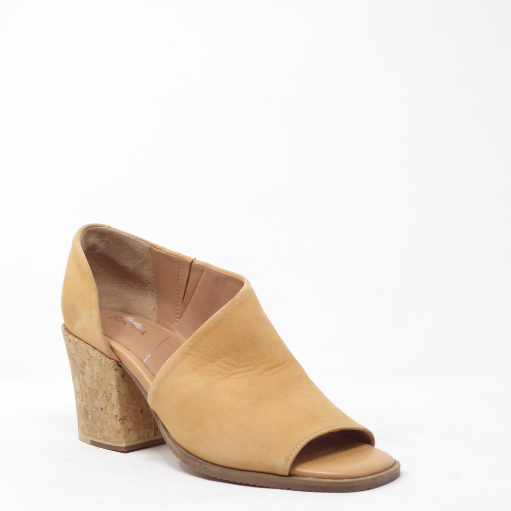 SAVA x SoftWalk Bentley D'Orsay Sandals Block Heel Peep Toe Size 39 / 8.5-9